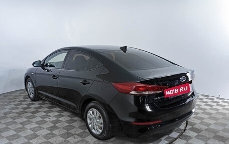 Hyundai Elantra VI рестайлинг, 2018 год, 1 574 000 рублей, 8 фотография