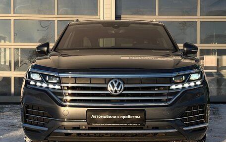 Volkswagen Touareg III, 2020 год, 6 550 000 рублей, 2 фотография