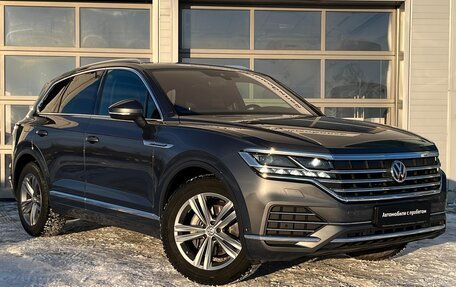 Volkswagen Touareg III, 2020 год, 6 550 000 рублей, 3 фотография