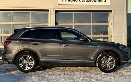 Volkswagen Touareg III, 2020 год, 6 550 000 рублей, 4 фотография