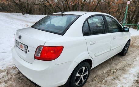 KIA Rio II, 2011 год, 695 000 рублей, 2 фотография