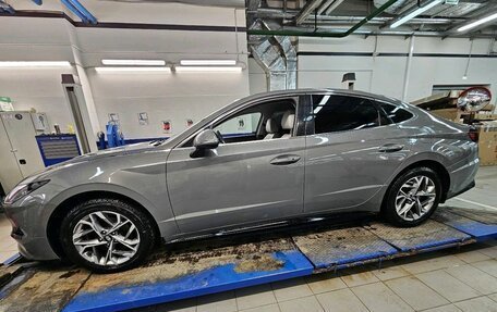 Hyundai Sonata VIII, 2020 год, 2 400 000 рублей, 3 фотография