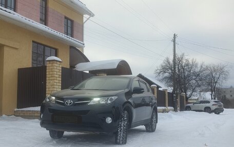 Toyota RAV4, 2014 год, 2 100 000 рублей, 2 фотография