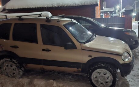 Chevrolet Niva I рестайлинг, 2005 год, 287 000 рублей, 3 фотография