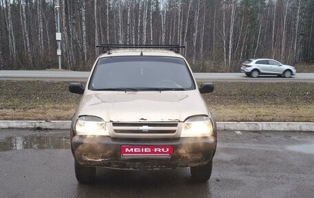 Chevrolet Niva I рестайлинг, 2005 год, 287 000 рублей, 5 фотография