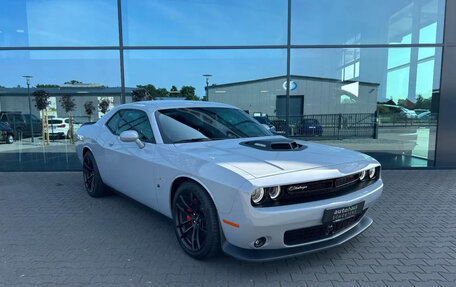 Dodge Challenger III рестайлинг 2, 2023 год, 10 430 758 рублей, 3 фотография