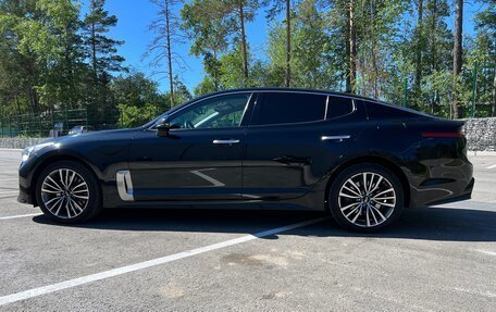 KIA Stinger I, 2018 год, 2 000 000 рублей, 10 фотография