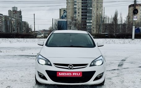 Opel Astra J, 2013 год, 870 000 рублей, 2 фотография