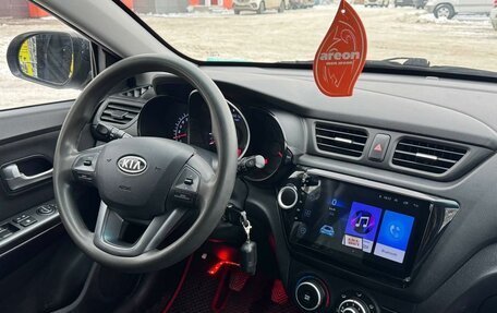 KIA Rio III рестайлинг, 2012 год, 880 000 рублей, 10 фотография