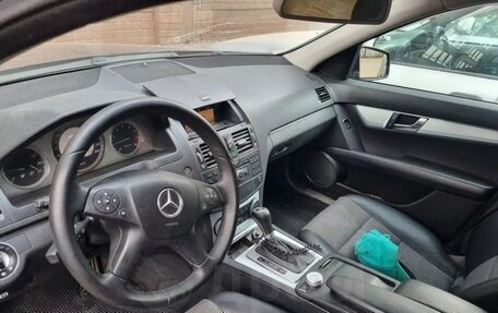 Mercedes-Benz C-Класс, 2008 год, 1 100 000 рублей, 1 фотография