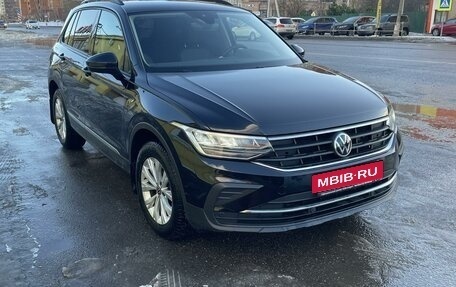 Volkswagen Tiguan II, 2021 год, 3 650 000 рублей, 11 фотография