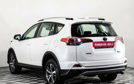 Toyota RAV4, 2017 год, 2 930 000 рублей, 7 фотография