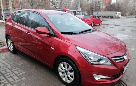 Hyundai Solaris II рестайлинг, 2016 год, 1 400 000 рублей, 2 фотография