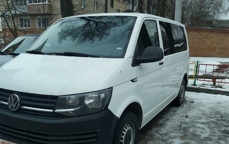 Volkswagen Caravelle T5, 2015 год, 2 600 000 рублей, 6 фотография