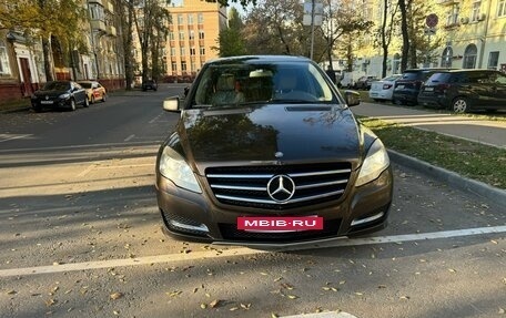 Mercedes-Benz R-Класс, 2012 год, 2 000 000 рублей, 3 фотография