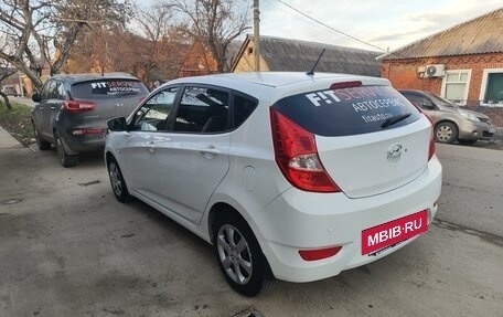 Hyundai Solaris II рестайлинг, 2012 год, 895 000 рублей, 3 фотография