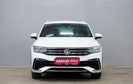 Volkswagen Tiguan II, 2020 год, 3 470 000 рублей, 2 фотография