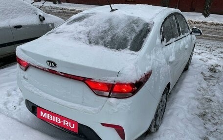 KIA Rio IV, 2019 год, 1 590 000 рублей, 4 фотография