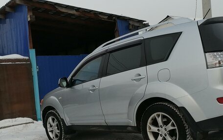 Mitsubishi Outlander III рестайлинг 3, 2008 год, 1 300 000 рублей, 7 фотография