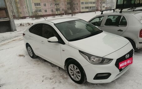 Hyundai Solaris II рестайлинг, 2017 год, 1 231 000 рублей, 3 фотография