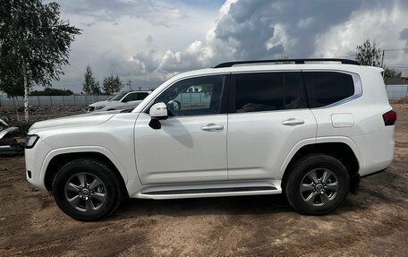 Toyota Land Cruiser, 2023 год, 13 290 000 рублей, 4 фотография