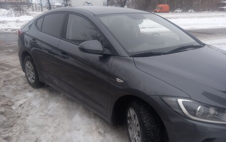 Hyundai Elantra VI рестайлинг, 2018 год, 1 590 000 рублей, 7 фотография