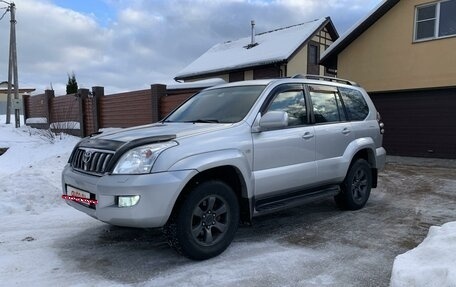 Toyota Land Cruiser Prado 120 рестайлинг, 2006 год, 2 000 000 рублей, 5 фотография