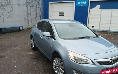 Opel Astra J, 2011 год, 768 000 рублей, 3 фотография