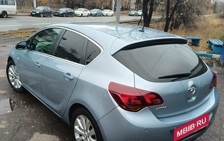 Opel Astra J, 2011 год, 768 000 рублей, 5 фотография