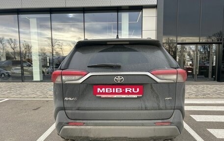 Toyota RAV4, 2021 год, 3 850 000 рублей, 5 фотография