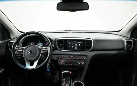 KIA Sportage IV рестайлинг, 2019 год, 2 520 000 рублей, 10 фотография