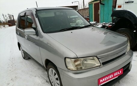 Nissan Cube II, 2001 год, 320 000 рублей, 2 фотография