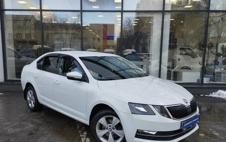 Skoda Octavia, 2017 год, 1 780 000 рублей, 3 фотография