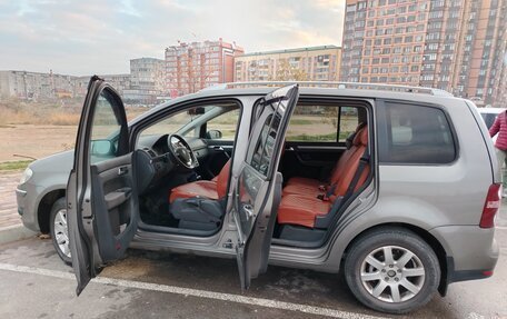 Volkswagen Touran III, 2008 год, 950 000 рублей, 7 фотография