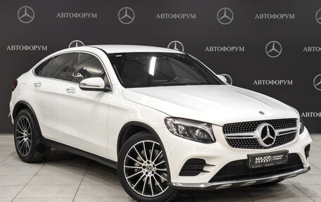 Mercedes-Benz GLC Coupe, 2018 год, 4 500 000 рублей, 3 фотография