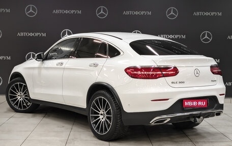 Mercedes-Benz GLC Coupe, 2018 год, 4 500 000 рублей, 7 фотография