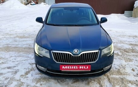 Skoda Superb III рестайлинг, 2013 год, 999 000 рублей, 15 фотография