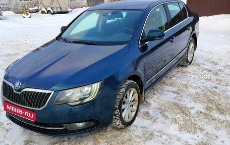 Skoda Superb III рестайлинг, 2013 год, 999 000 рублей, 8 фотография