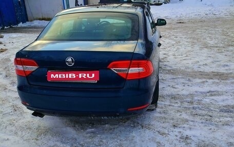 Skoda Superb III рестайлинг, 2013 год, 999 000 рублей, 10 фотография