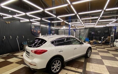 Infiniti QX50 I рестайлинг, 2016 год, 1 600 000 рублей, 4 фотография