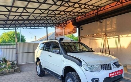 Mitsubishi Pajero Sport II рестайлинг, 2011 год, 1 700 000 рублей, 3 фотография