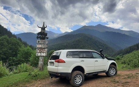 Mitsubishi Pajero Sport II рестайлинг, 2011 год, 1 700 000 рублей, 6 фотография