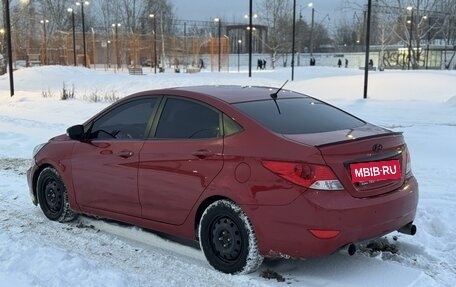 Hyundai Solaris II рестайлинг, 2011 год, 675 000 рублей, 2 фотография