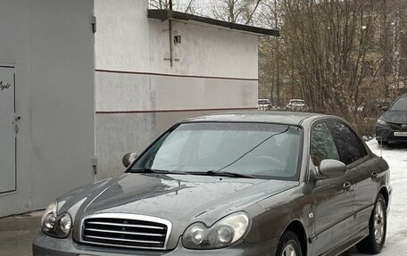 Hyundai Sonata IV рестайлинг, 2003 год, 450 000 рублей, 1 фотография