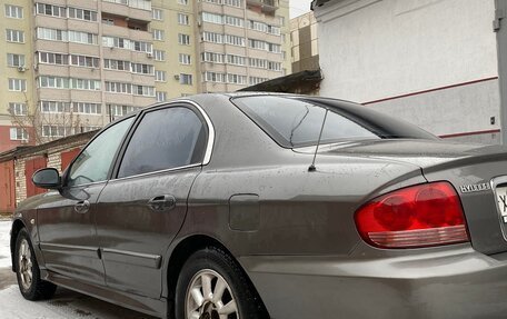 Hyundai Sonata IV рестайлинг, 2003 год, 450 000 рублей, 8 фотография