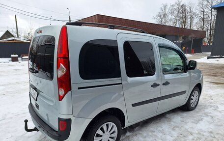 Renault Kangoo II рестайлинг, 2011 год, 890 000 рублей, 3 фотография