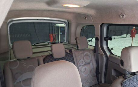 Renault Kangoo II рестайлинг, 2011 год, 890 000 рублей, 15 фотография