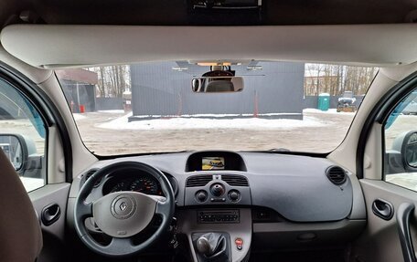 Renault Kangoo II рестайлинг, 2011 год, 890 000 рублей, 16 фотография