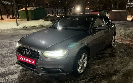 Audi A4, 2012 год, 1 350 000 рублей, 3 фотография