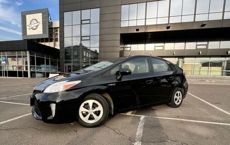 Toyota Prius, 2012 год, 1 300 000 рублей, 5 фотография